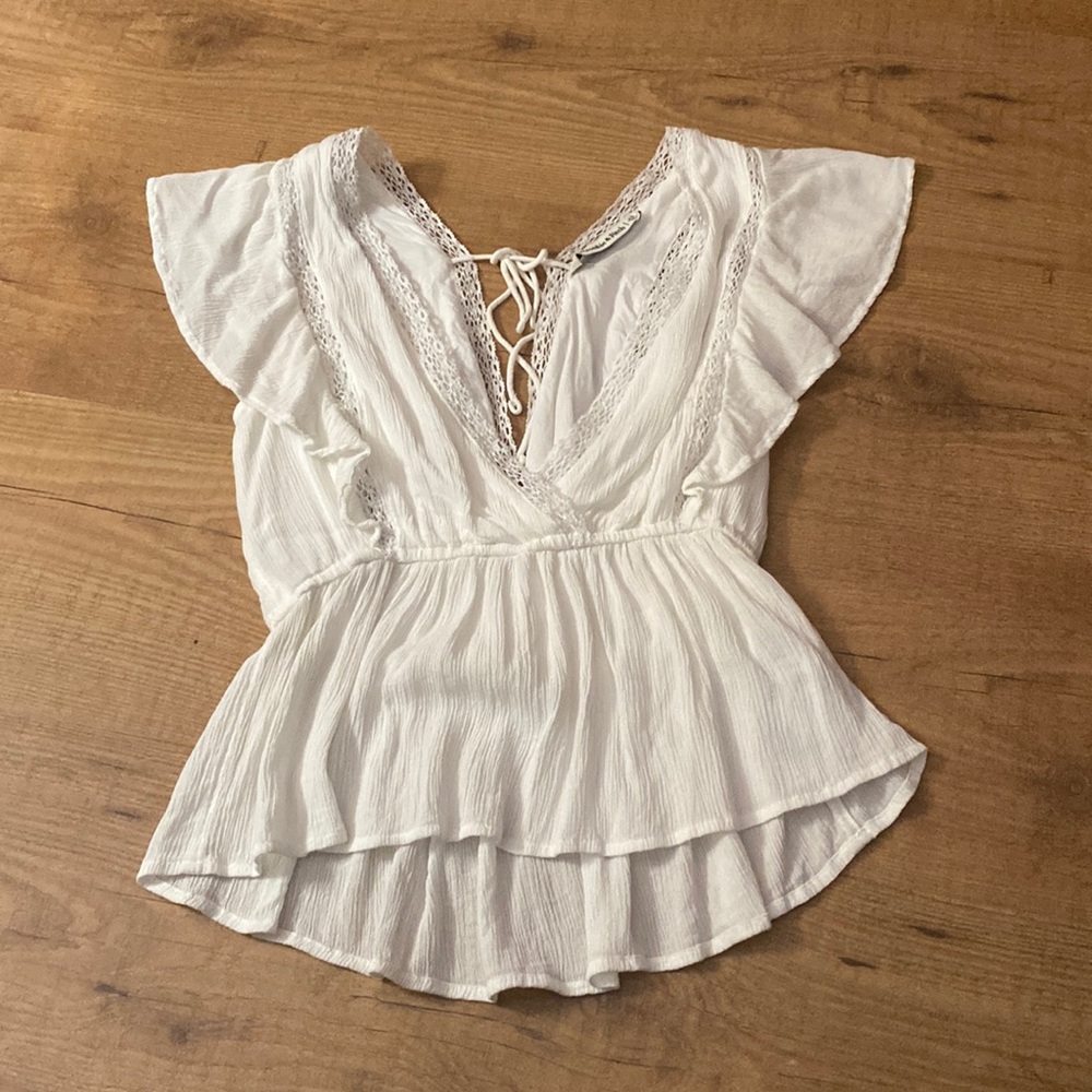 Abercrombie & Fitch Flutter Sleeve Top